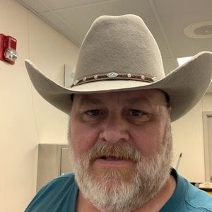 Meet your Posher, Gary